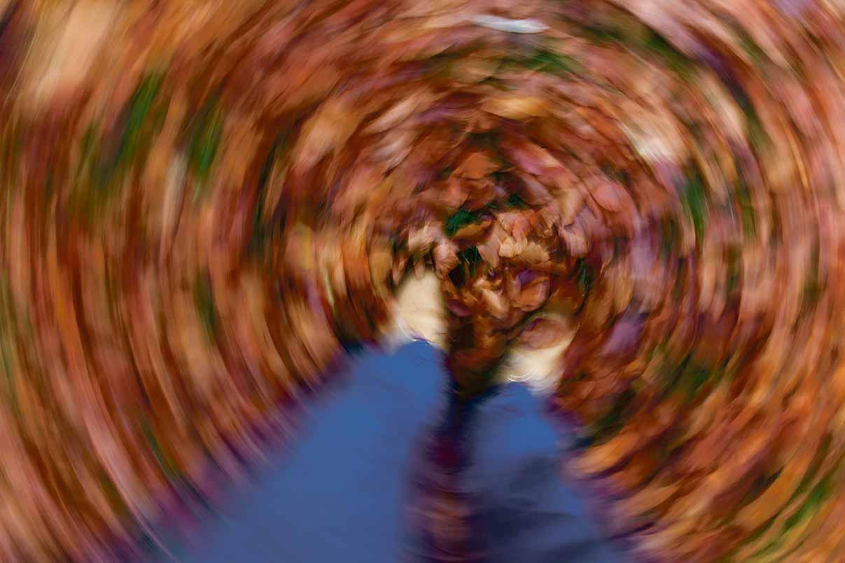 Der Boden schwankt, alles dreht sich oder man hat das Gefühl, zu einer Seite zu fallen: Ist das Gleichgewicht gestört, empfinden wir das als Schwindel. Foto: stock.adobe.com Der Boden schwankt, alles dreht sich oder man hat das Gefühl, zu einer Seite zu fallen: Ist das Gleichgewicht gestört, empfinden wir das als Schwindel. Foto: stock.adobe.com