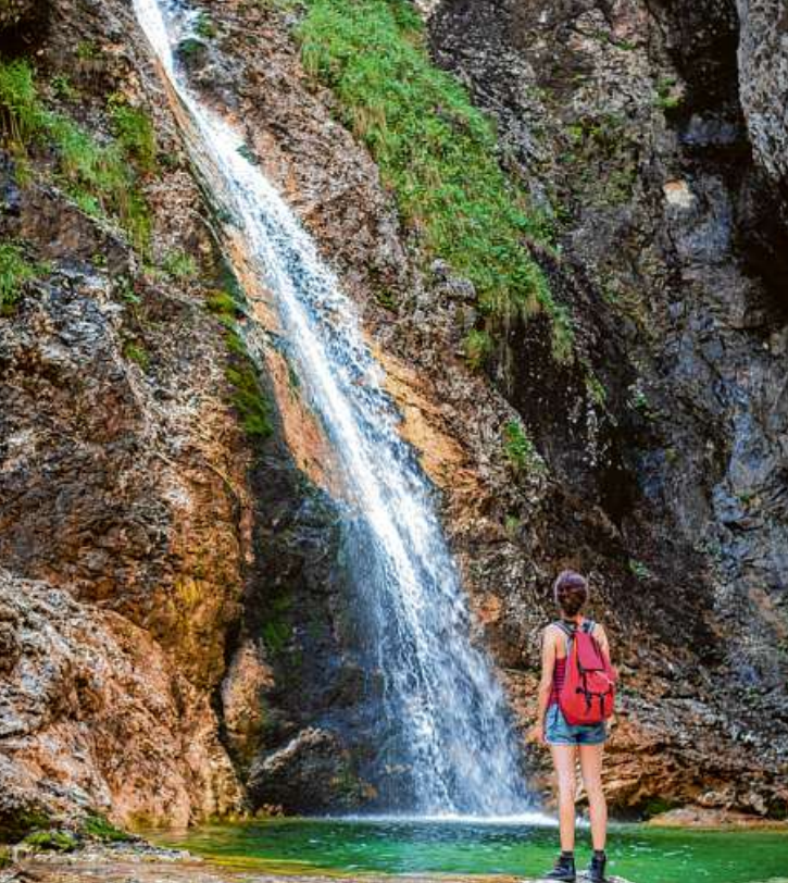 Das Tosen zahlreicher Wasserfälle ist die Hintergrundmusik beim Wandern in den Julischen Alpen.