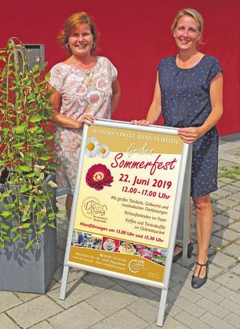 Bettina Giese und Frauke Vogel-Brewing haben sich auch in diesem Jahr wieder jede Menge einfallen lassen, um das Sommerfest besonders schön zu gestalten Foto: Senioren