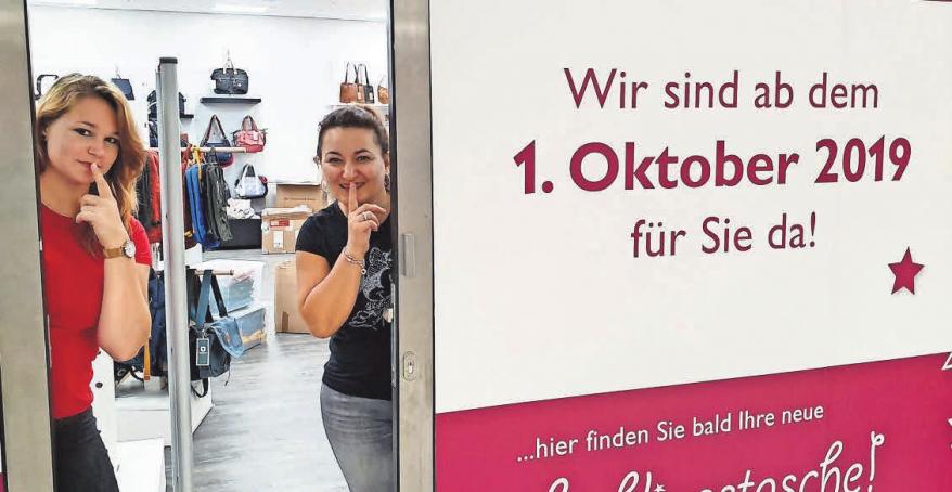 Noch dürfen Franziska und Filiz die Tür nur einen Spalt öffnen und einen kleinen Blick freigeben. Noch dürfen Franziska und Filiz die Tür nur einen Spalt öffnen und einen kleinen Blick freigeben.