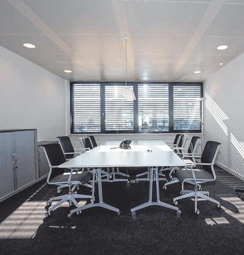 Blick in das Besprechungszimmer Blick in das Besprechungszimmer