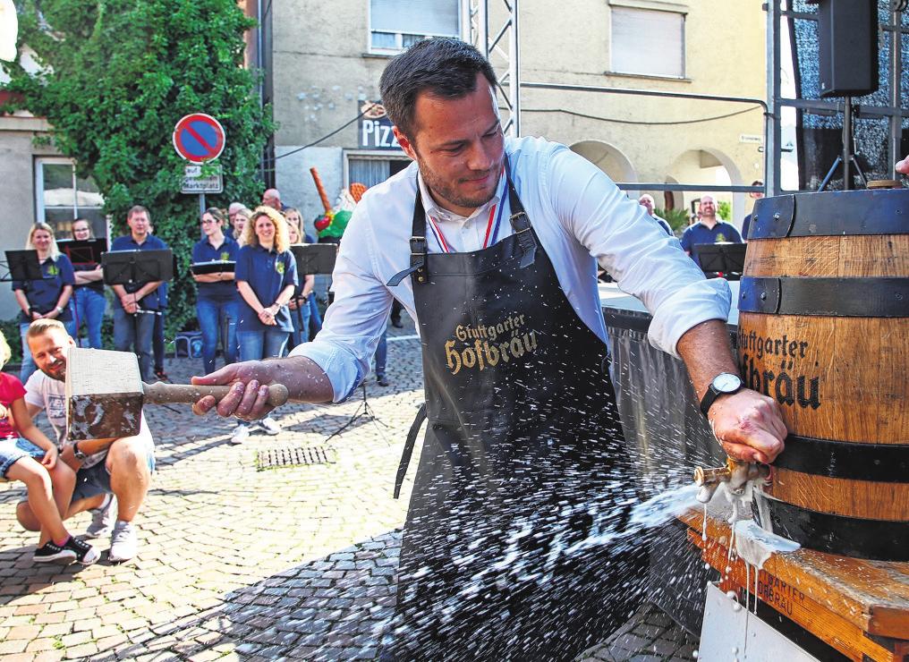 Beim Steinheimer Marktplatzfest ist einiges geboten: Nicht nur gutes Bier und schmackhafte Torten gehören zum Programm – auch musikalisch werden die Gäste unterhalten. Fotos: Avanti/Ralf Poller