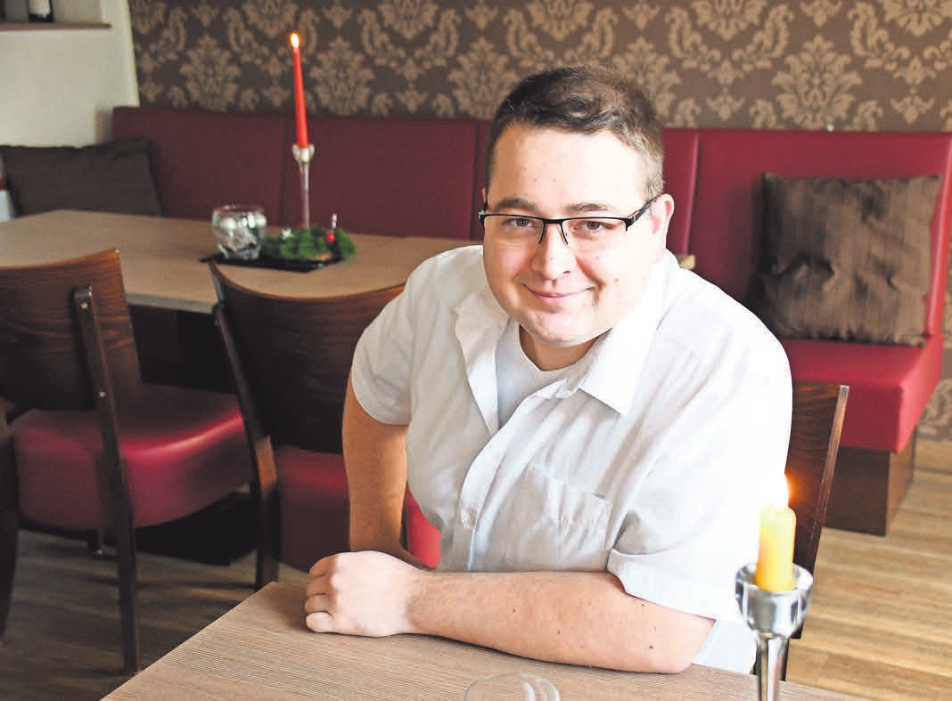 Saisonal frisch und fein komponiert: in Lehrtes Restaurant Vileh lässt Tony Gärtner sein Gastro-Ideal Wirklichkeit werden. Saisonal frisch und fein komponiert: in Lehrtes Restaurant Vileh lässt Tony Gärtner sein Gastro-Ideal Wirklichkeit werden.