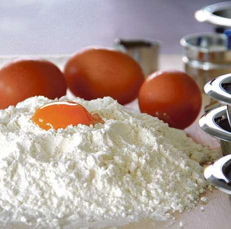 „Butter, Mehl und Milch verrühren, zwischendurch einmal probieren, und dann kommt das Ei – pass auf! Vorbei“