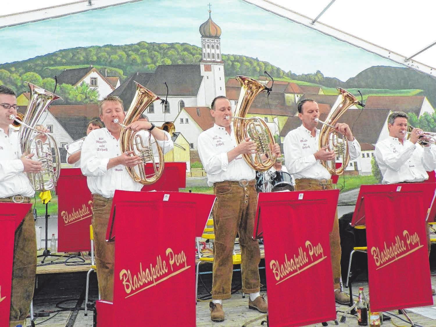 Die „Blaskapelle Peng“ kommt zum Vatertagsfrühschoppen. Die „Blaskapelle Peng“ kommt zum Vatertagsfrühschoppen.