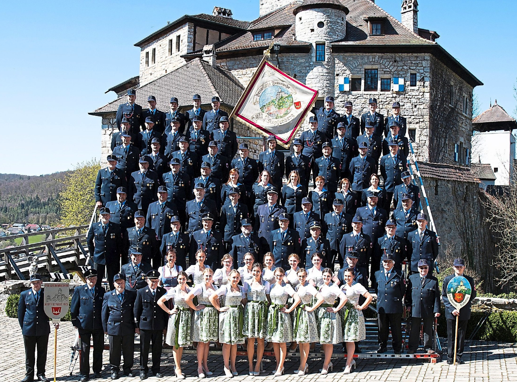 Der ganze Verein freut ich seit Monaten darauf sein Jubiläum zu feiern. Foto: FFW Kipfenberg Der ganze Verein freut ich seit Monaten darauf sein Jubiläum zu feiern. Foto: FFW Kipfenberg