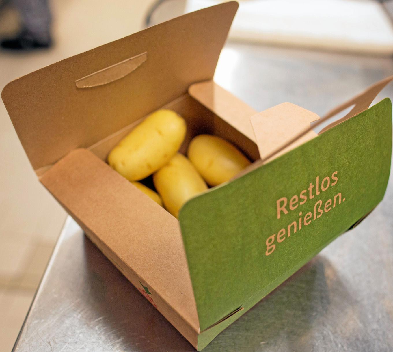 REST Das gelingt auch mit der Beste-Reste-Box, mit Hilfe derer Gäste ihre nicht beendeten Mahlzeiten mit nach Hause nehmen und somit der unnötigen Entsorgung von Lebensmitteln entgegenwirken können. REST Das gelingt auch mit der Beste-Reste-Box, mit Hilfe derer Gäste ihre nicht beendeten Mahlzeiten mit nach Hause nehmen und somit der unnötigen Entsorgung von Lebensmitteln entgegenwirken können.