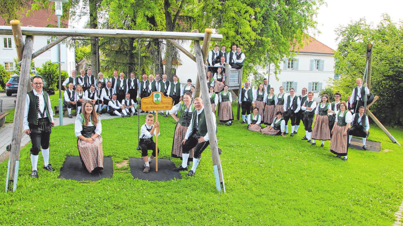 Sie blasen mit Liebe und schaffen wie die Pferde, damit das Eichbühlfest gelingt. Sie blasen mit Liebe und schaffen wie die Pferde, damit das Eichbühlfest gelingt.