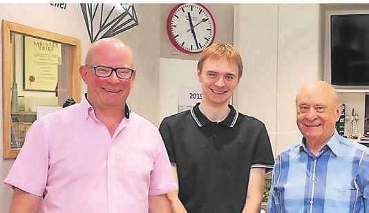 Drei Meistergenerationen unter einem Dach (v.l.): Joachim, Kai und Karlhans Martens. Drei Meistergenerationen unter einem Dach (v.l.): Joachim, Kai und Karlhans Martens.