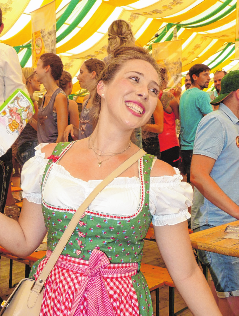 Kräftig feiern lässt es sich beim Keiler Weißbier-Frühschoppen – dieses Jahr zum 24. Mal in Folge. FOTO: GISELA BÜDEL Kräftig feiern lässt es sich beim Keiler Weißbier-Frühschoppen – dieses Jahr zum 24. Mal in Folge. FOTO: GISELA BÜDEL