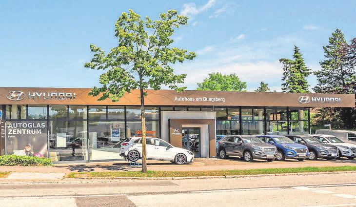 Das Autohaus in Eutin mit der Marke Hyundai. Das Autohaus in Eutin mit der Marke Hyundai.