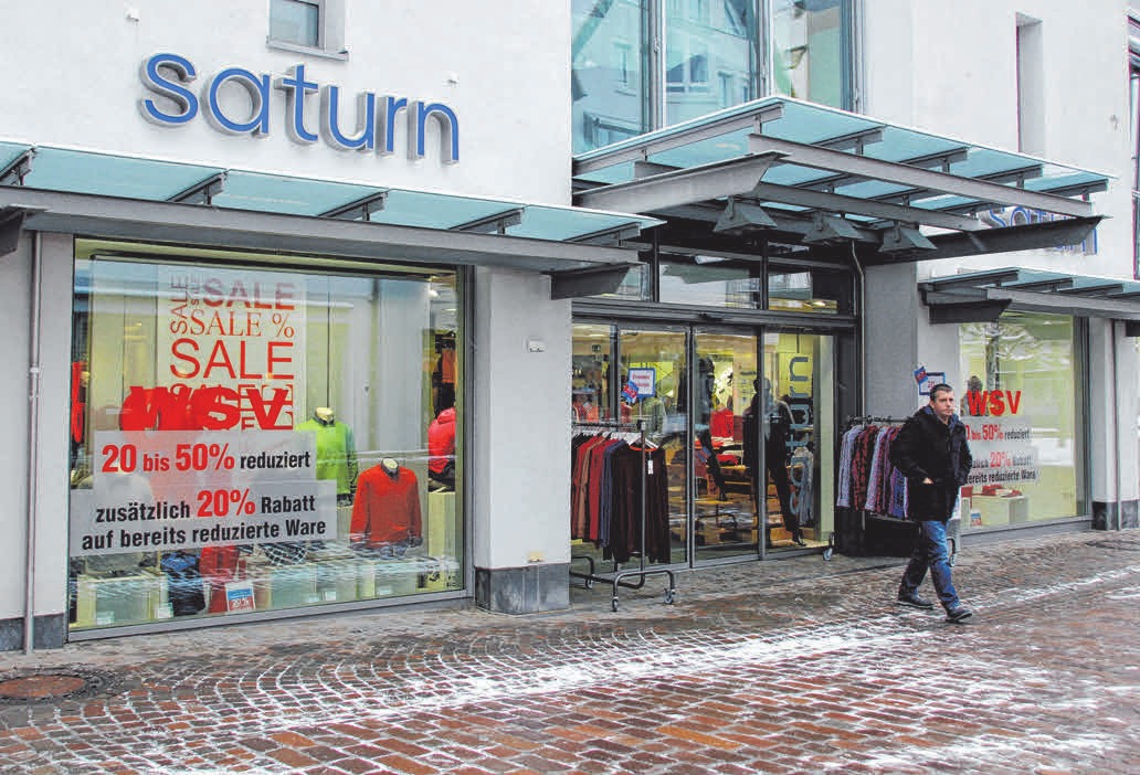 Bei Saturn Herrenmode gibt es auf bereits reduzierte Ware zusätzlich 20 Prozent Rabatt. FOTOS: MELANIE SCHIELE Bei Saturn Herrenmode gibt es auf bereits reduzierte Ware zusätzlich 20 Prozent Rabatt. FOTOS: MELANIE SCHIELE