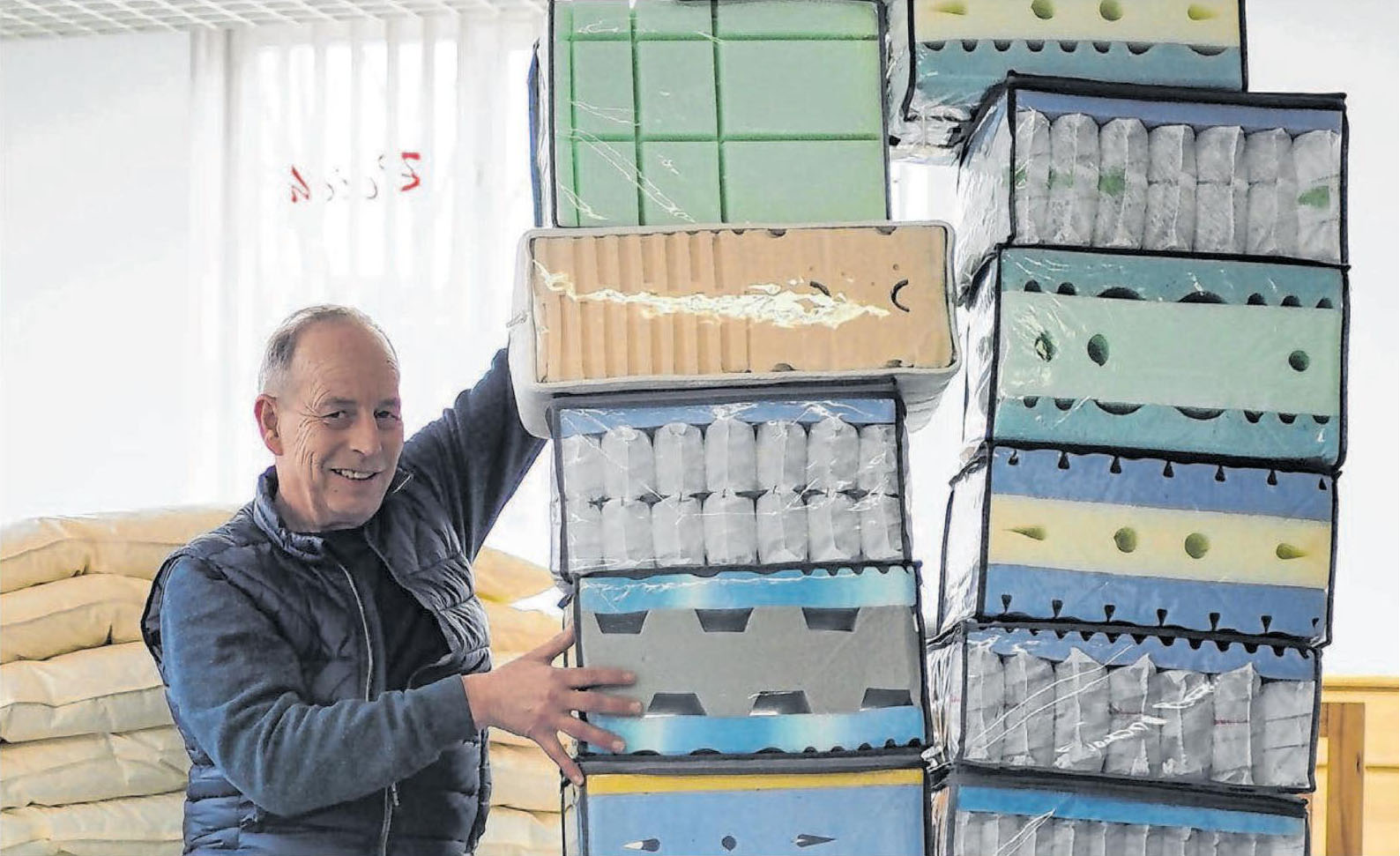 Betten Reich ist ein Geschäft mit Tradition und wird in dritter Generation von Hans-Ulrich Reich geführt. Die modernen Schlafsysteme wurden im Haus selbst entwickelt. Foto: Nadine Wilmanns Betten Reich ist ein Geschäft mit Tradition und wird in dritter Generation von Hans-Ulrich Reich geführt. Die modernen Schlafsysteme wurden im Haus selbst entwickelt. Foto: Nadine Wilmanns