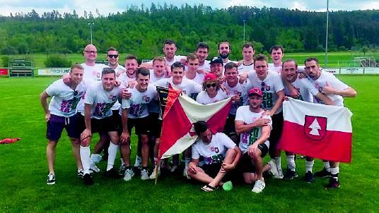 Die SGM SV Hirrlingen II/SV Hemmendorf ist aktueller Meister der Kreisliga B8 Alb. Bilder: SV Hemmendorf Die SGM SV Hirrlingen II/SV Hemmendorf ist aktueller Meister der Kreisliga B8 Alb. Bilder: SV Hemmendorf