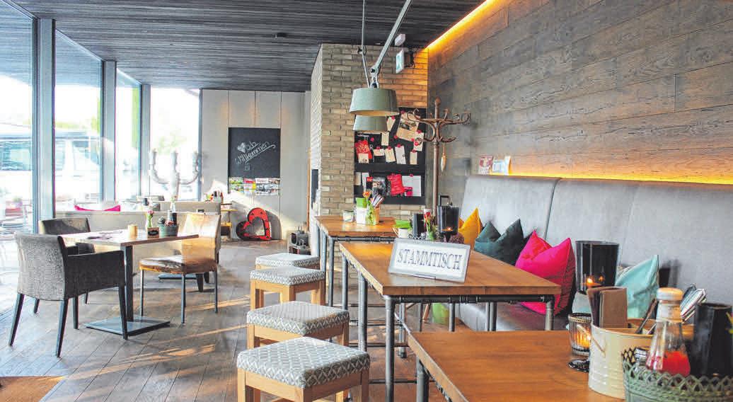Einladend: In der neuen Café-Bar verweilen Gäste gerne. Einladend: In der neuen Café-Bar verweilen Gäste gerne.