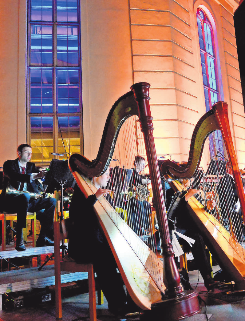 Im vergangenen Jahr feierte „Klassik am Weberplatz“ den zehnten Geburtstag mit 107 Musikern. FOTOS (2): CHRISTEL KÖSTER Im vergangenen Jahr feierte „Klassik am Weberplatz“ den zehnten Geburtstag mit 107 Musikern. FOTOS (2): CHRISTEL KÖSTER