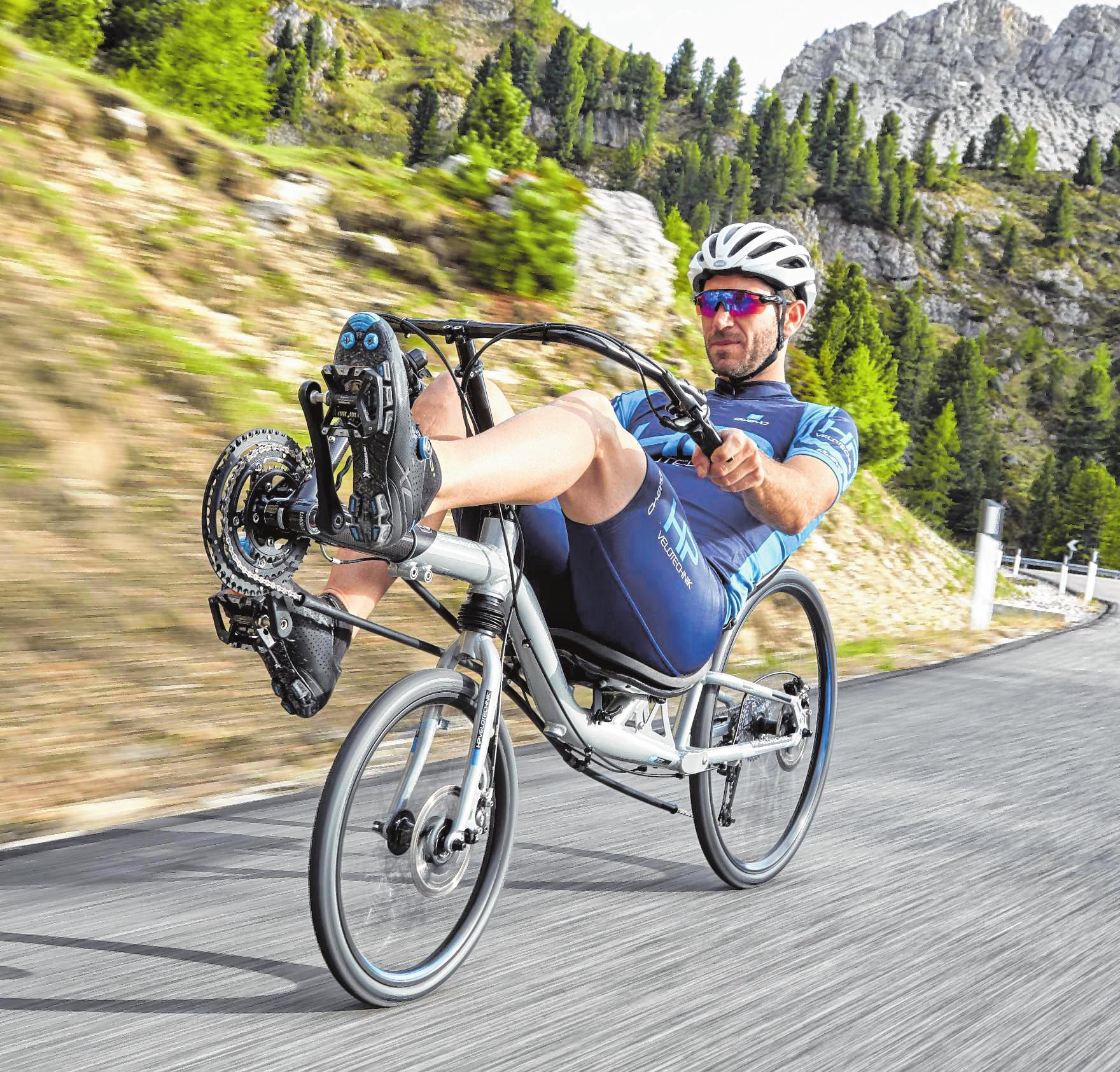 Horizontal hurtig: Liegeräder gelten als aerodynamisch günstig, so dass sie bei relativ wenig Kraftaufwand recht schnell auf eine hohe Geschwindigkeit kommen. BILD: WWW.HPVELOTECHNIK.COM/WWW.PD-F.DE/DPA-TMN Horizontal hurtig: Liegeräder gelten als aerodynamisch günstig, so dass sie bei relativ wenig Kraftaufwand recht schnell auf eine hohe Geschwindigkeit kommen. BILD: WWW.HPVELOTECHNIK.COM/WWW.PD-F.DE/DPA-TMN