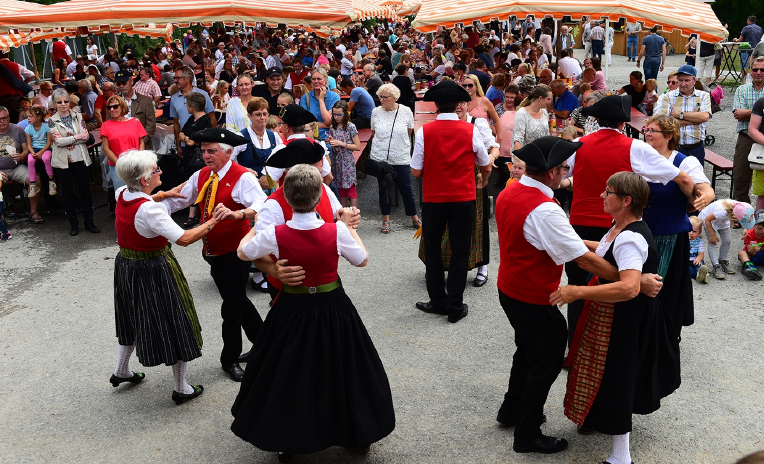 Da kommt Volksfeststimmung auf. Da kommt Volksfeststimmung auf.