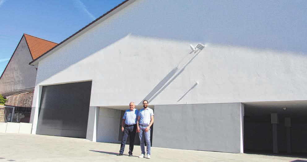 Das neue Lager ist 400 Quadratmeter groß. Unter der Halle ist eine Tiefgarage entstanden, die die Mitarbeiter nutzen dürfen. Das neue Lager ist 400 Quadratmeter groß. Unter der Halle ist eine Tiefgarage entstanden, die die Mitarbeiter nutzen dürfen.