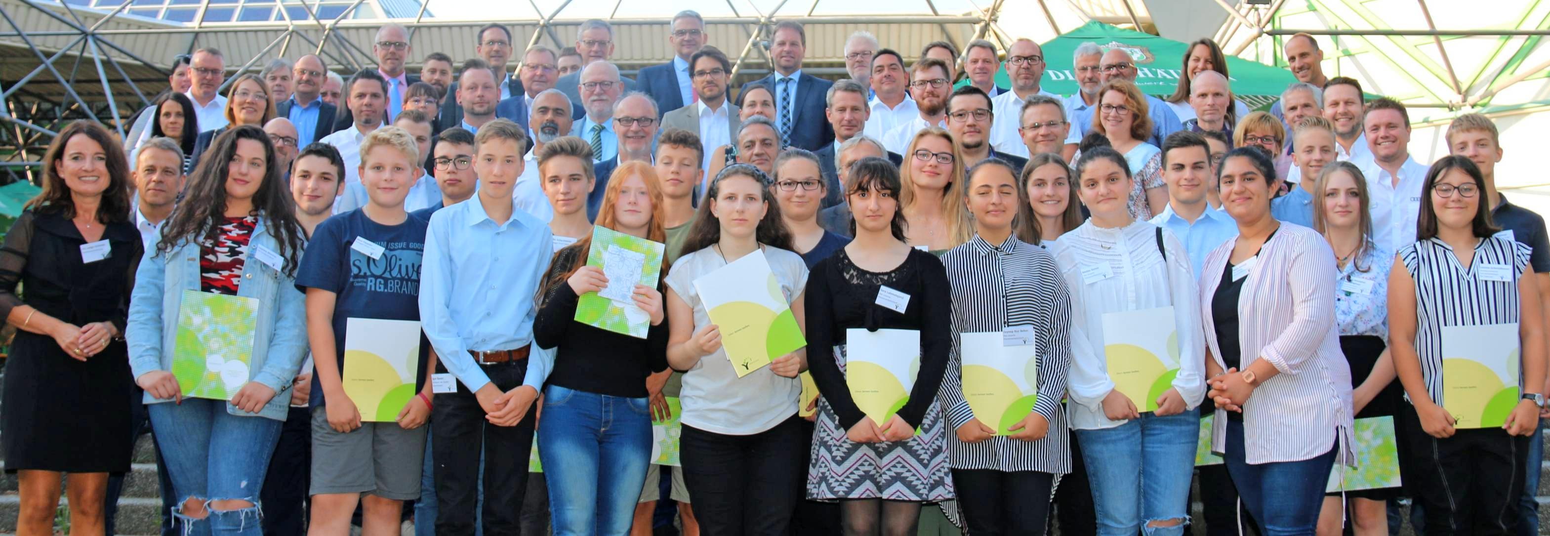 Zum Abschluss des Schülerwettbewerbs Kreative Köpfe im Raum Neckarsulm wurden die Preisträger in der Ballei Neckarsulm ausgezeichnet. Foto: snp Zum Abschluss des Schülerwettbewerbs Kreative Köpfe im Raum Neckarsulm wurden die Preisträger in der Ballei Neckarsulm ausgezeichnet. Foto: snp