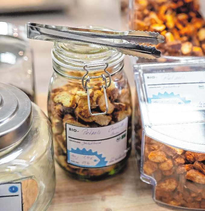 Auch Knabbereien kann man in Auerbach ohne Verpackung einkaufen. Bild: Thomas Neu Auch Knabbereien kann man in Auerbach ohne Verpackung einkaufen. Bild: Thomas Neu