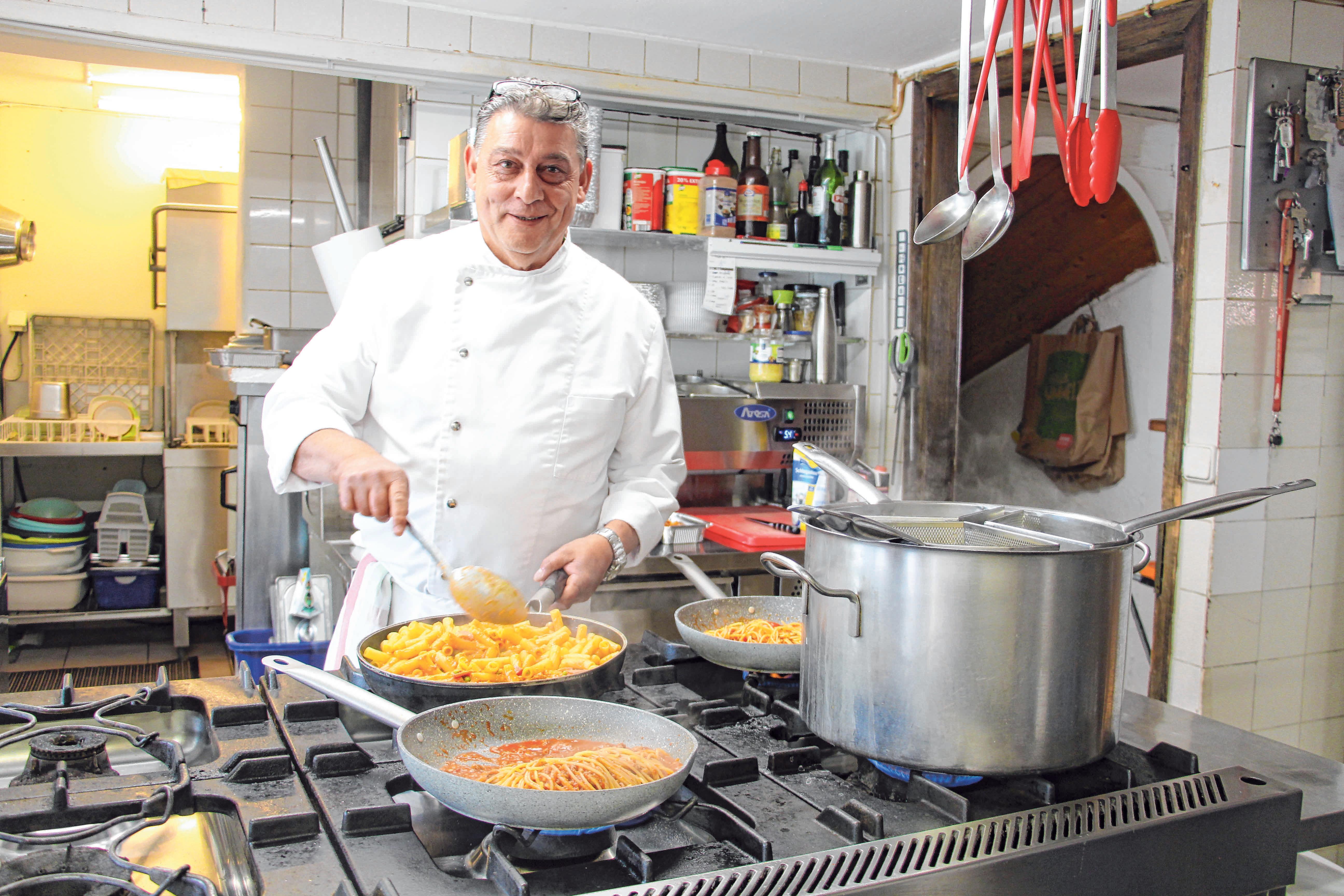 Genießen Sie das Leben beim Gärtnern, Schlemmen, Kochen