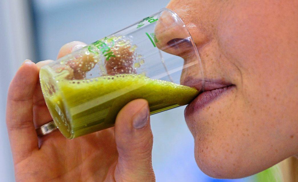 Mit einem Smoothie fängt der Tag gut an. Foto: Pedersen, dpa Mit einem Smoothie fängt der Tag gut an. Foto: Pedersen, dpa