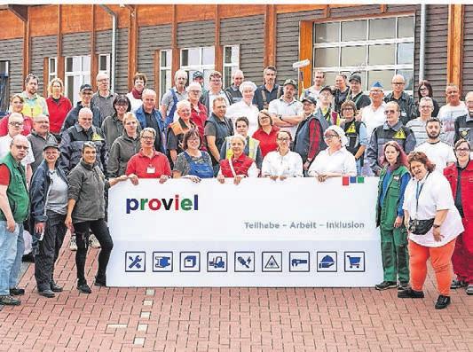 Jeder Mensch kann etwas zu einer gelingenden Gesellschaft beitragen – auf dieser Grundüberzeugung basiert die Arbeit von proviel. Jeder Mensch kann etwas zu einer gelingenden Gesellschaft beitragen – auf dieser Grundüberzeugung basiert die Arbeit von proviel.