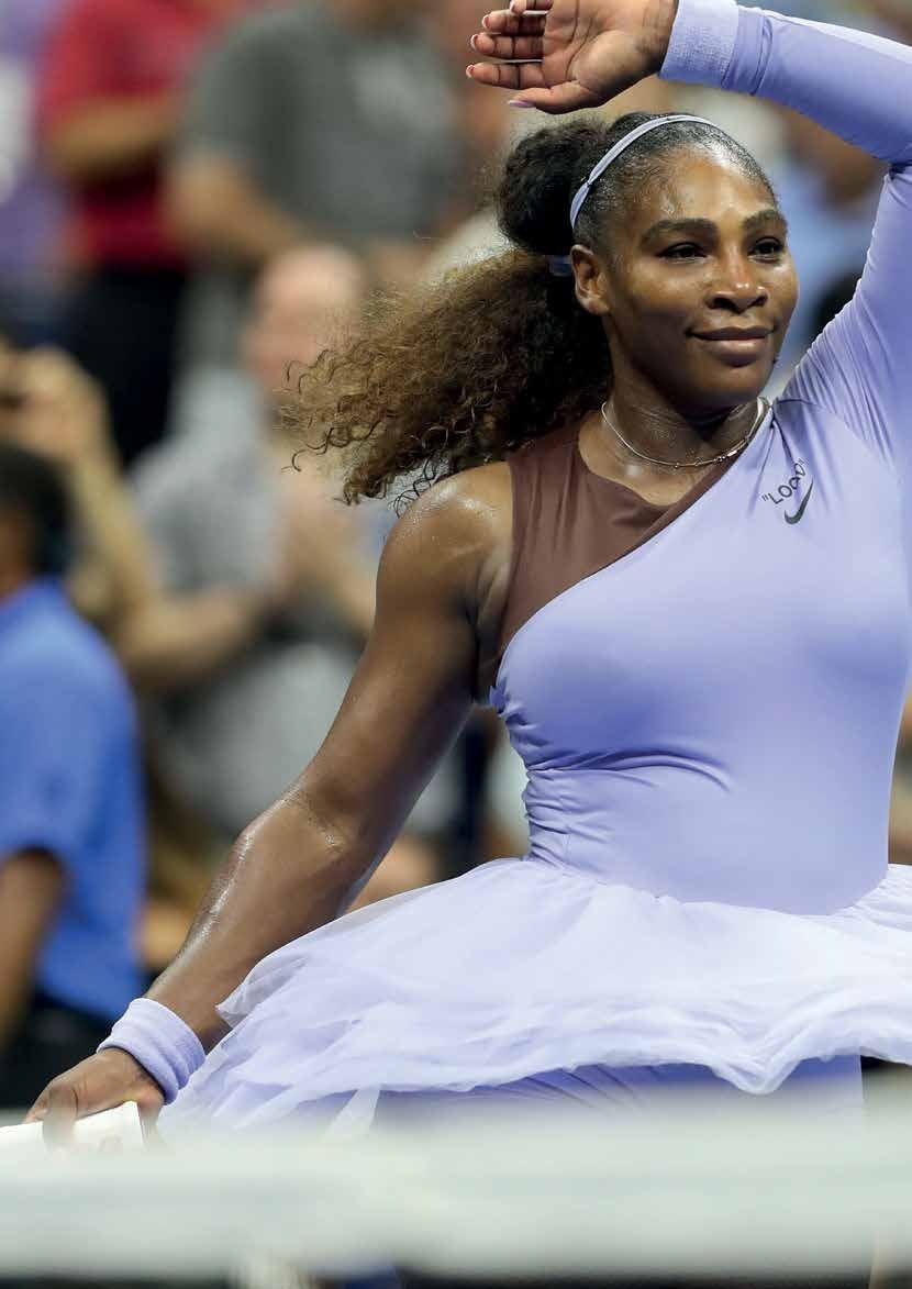 Serena Williams in ihrem lt. Maik flatternden Ballerina Kleidchen flößt jeder Gegnerin gewaltigen Respekt ein. Jürgen Hasenkopf
