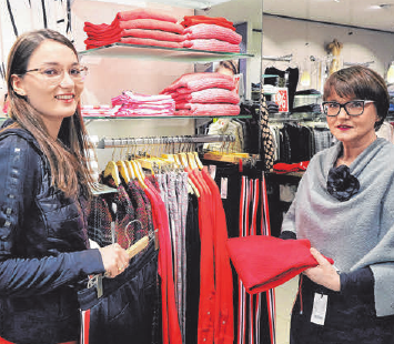 Renate Reeb (r.) und Tochter Isabelle Fischer wissen, was angesagt ist. Renate Reeb (r.) und Tochter Isabelle Fischer wissen, was angesagt ist.