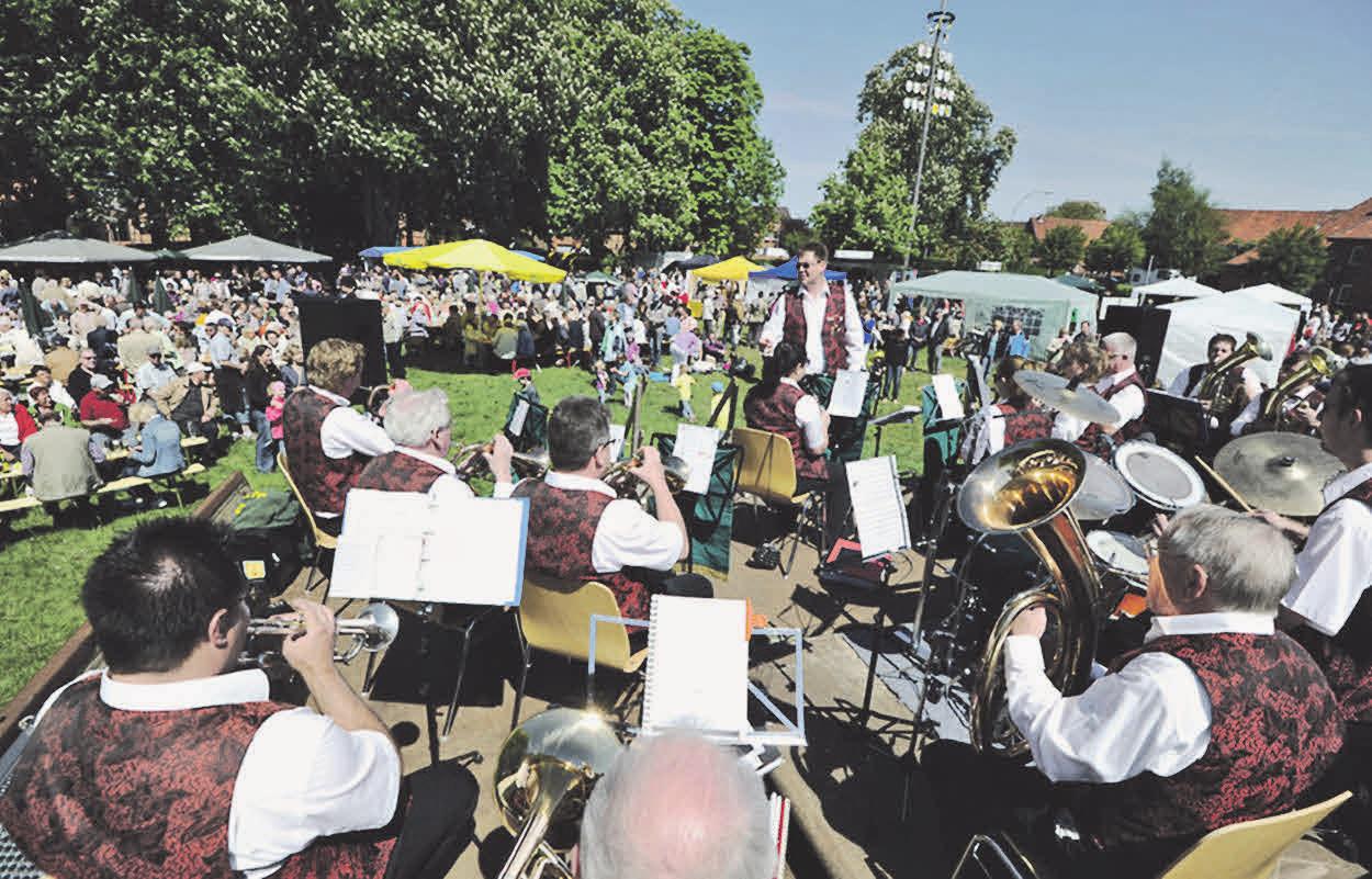 Von 13 bis 16 Uhr gibt es wieder Blasmusik im Ortspark. Von 13 bis 16 Uhr gibt es wieder Blasmusik im Ortspark.