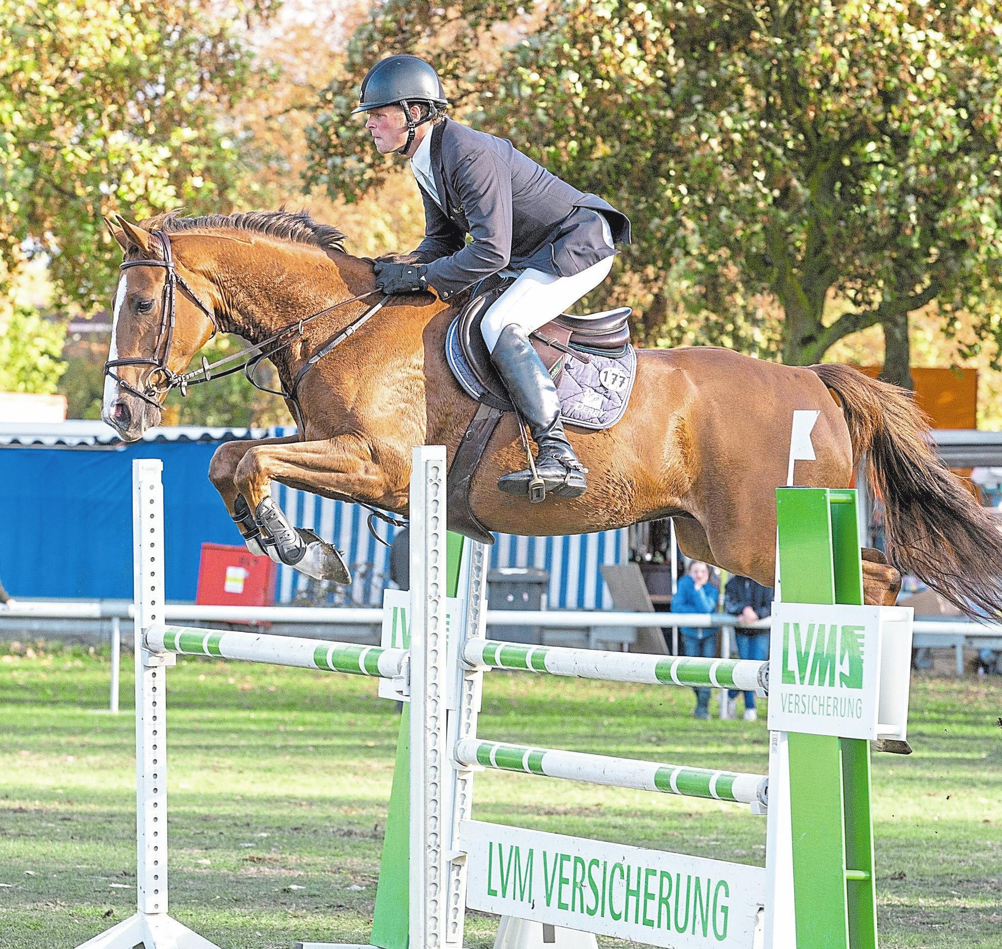 Beliebt ist auch das Reitturnier bis Klasse M des Reit- und Fahrvereins Milte-Sassenberg. Foto: R. Penno Beliebt ist auch das Reitturnier bis Klasse M des Reit- und Fahrvereins Milte-Sassenberg. Foto: R. Penno