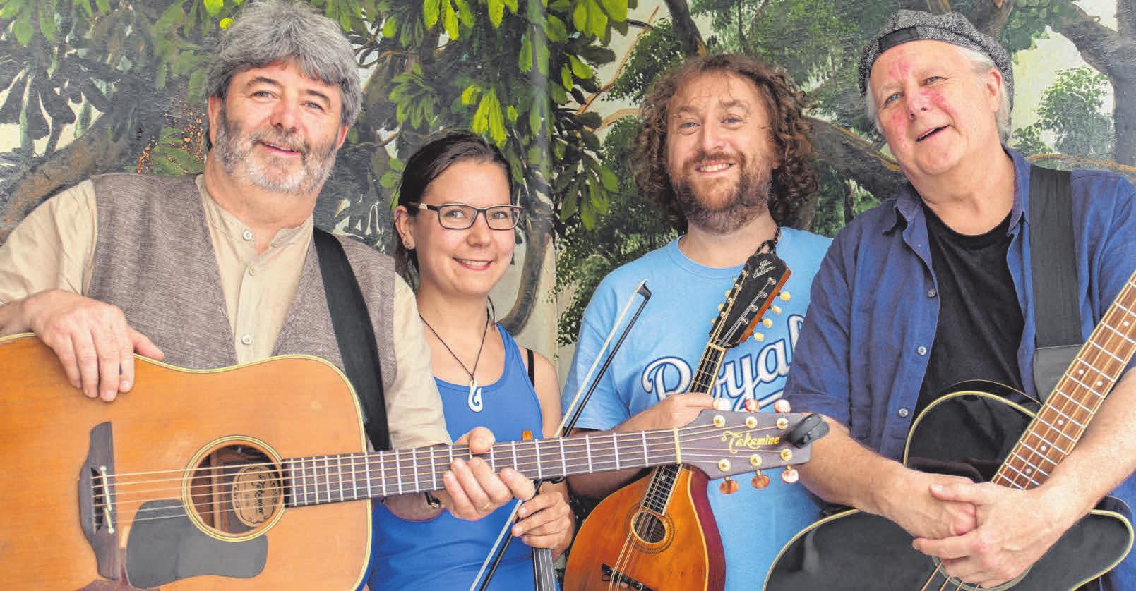 Die Paul Daly Band spielt auf. FOTO: ROBERT HEBERGER Die Paul Daly Band spielt auf. FOTO: ROBERT HEBERGER