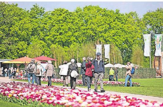 Bundesgartenschauen ziehen jährlich Tausende Besucher an. Die Zeit der reinen Blümchenschauen ist aber längst vorbei. Bundesgartenschauen ziehen jährlich Tausende Besucher an. Die Zeit der reinen Blümchenschauen ist aber längst vorbei.
