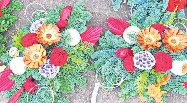 Zum Totensonntag finden Kunden auch schöne Trauerfloristik bei Blütenpracht. Zum Totensonntag finden Kunden auch schöne Trauerfloristik bei Blütenpracht.