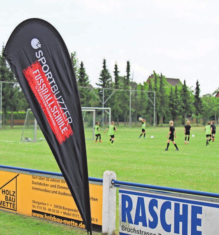 Zuletzt machte die Sportbuzzer-Fußballschule auf der Anlage des TSV Wettmar Station. Zuletzt machte die Sportbuzzer-Fußballschule auf der Anlage des TSV Wettmar Station.