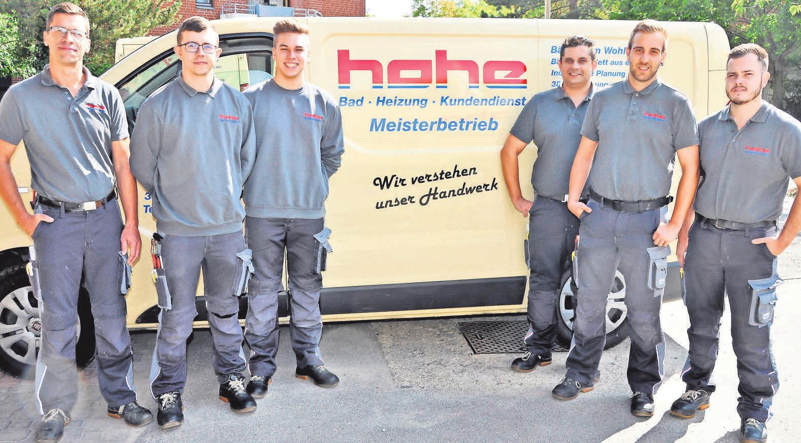 Das Team von Dieter Hohe, Fachmann für barrierefreie Bäder, ist sehr gut ausgebildet und kompetent. Das Team von Dieter Hohe, Fachmann für barrierefreie Bäder, ist sehr gut ausgebildet und kompetent.