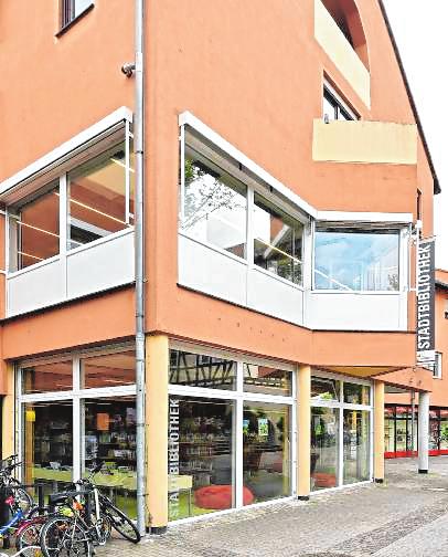 Die Stadtbibliothek im Neumarkt-Center. Bild: Dietmar Funck Die Stadtbibliothek im Neumarkt-Center. Bild: Dietmar Funck