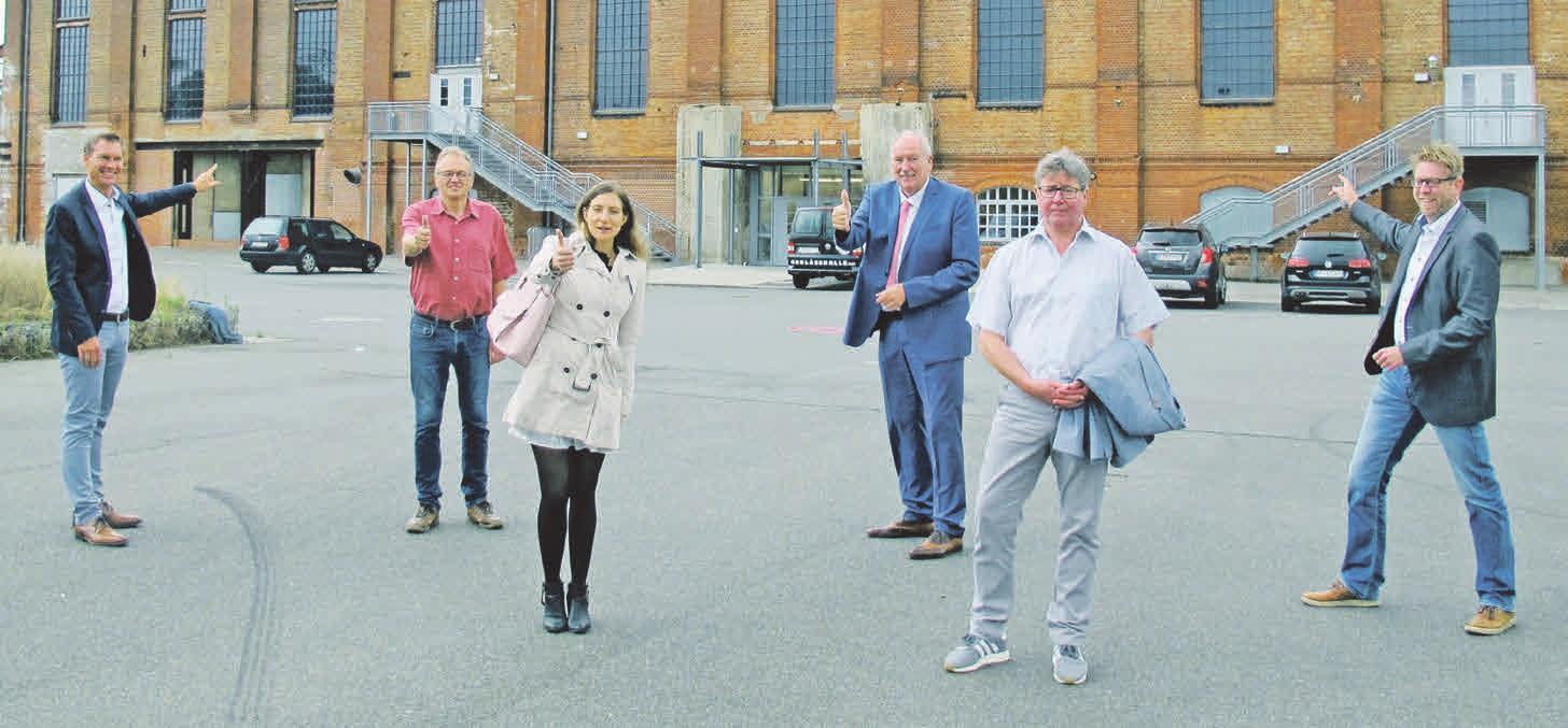 Haben die virtuelle Jobbörse gemeinsam auf die Beine gestellt ( v. l. ): Carsten Winkler, Hans-Joachim Föste, Joline Seiler, Otto-Heinz Fründt, Jens Brandes, Florian Fliegel. Foto: Kerstin Wosnitza Haben die virtuelle Jobbörse gemeinsam auf die Beine gestellt ( v. l. ): Carsten Winkler, Hans-Joachim Föste, Joline Seiler, Otto-Heinz Fründt, Jens Brandes, Florian Fliegel. Foto: Kerstin Wosnitza