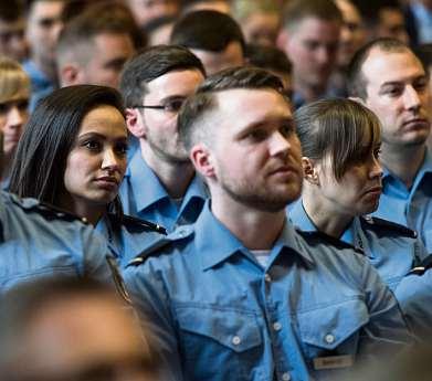 Herbst 2020: 600 von 6200 Kandidaten schafften es an die Polizeiakademie. FOTO: BERND VON JUTRCZENKA/DPA/PA Herbst 2020: 600 von 6200 Kandidaten schafften es an die Polizeiakademie. FOTO: BERND VON JUTRCZENKA/DPA/PA