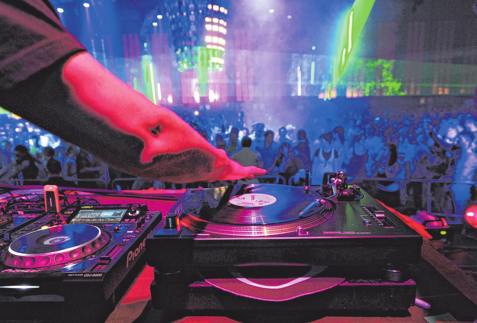 In diesem Jahr legt DJ Beats für das Publikum auf. FOTO: EMILY WABITSCH In diesem Jahr legt DJ Beats für das Publikum auf. FOTO: EMILY WABITSCH