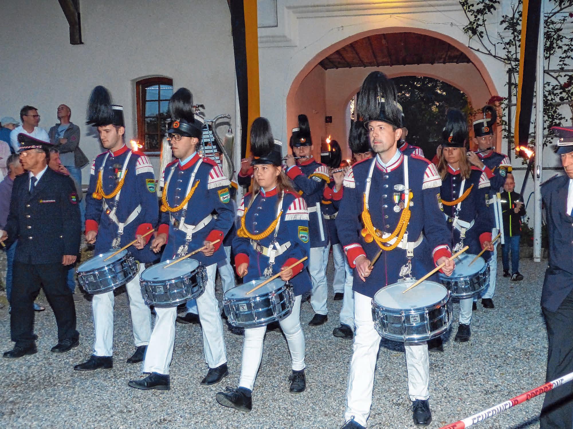 Die Historische Bürgerwehr. FOTO: PRIVAT Die Historische Bürgerwehr. FOTO: PRIVAT