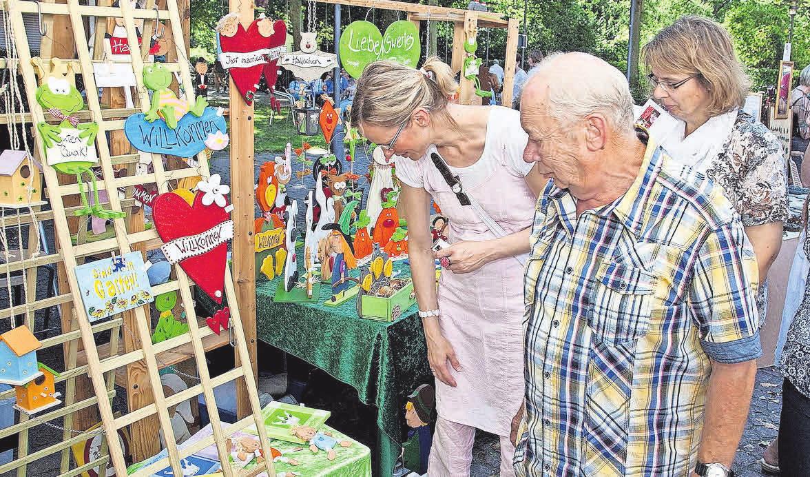 Hübsche Dekoration fürs Heim: Die lässt die Herzen der Kunstmarkt-Besucher höher schlagen. Hübsche Dekoration fürs Heim: Die lässt die Herzen der Kunstmarkt-Besucher höher schlagen.
