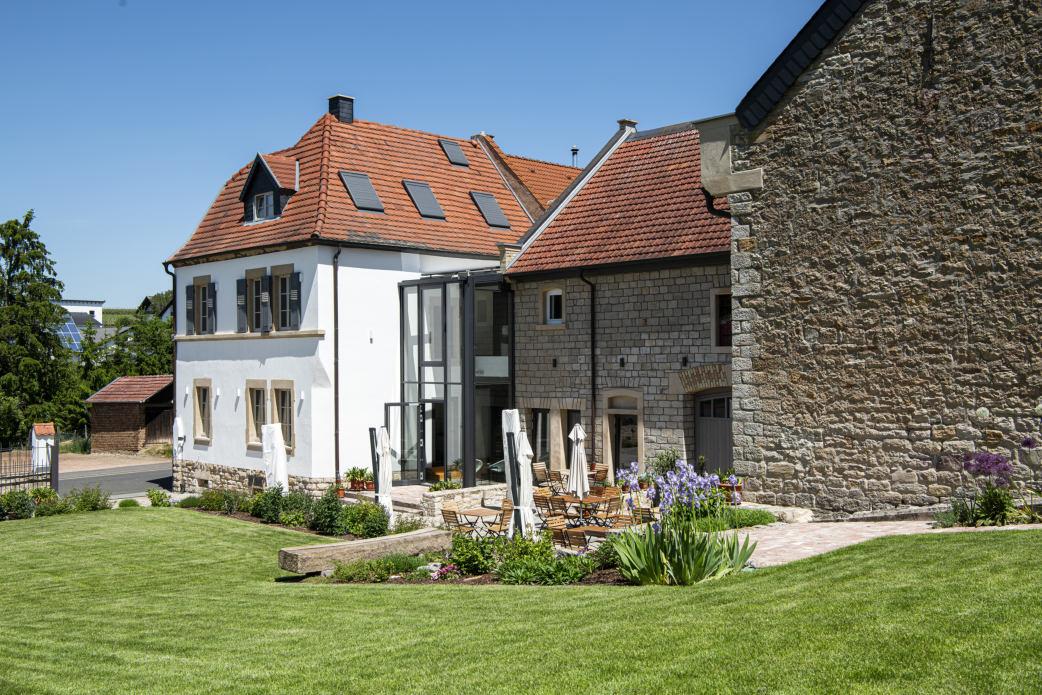 In detailgetreuer Kleinarbeit wurde das Hofanwesen von Familie Klein kernsaniert. In detailgetreuer Kleinarbeit wurde das Hofanwesen von Familie Klein kernsaniert.