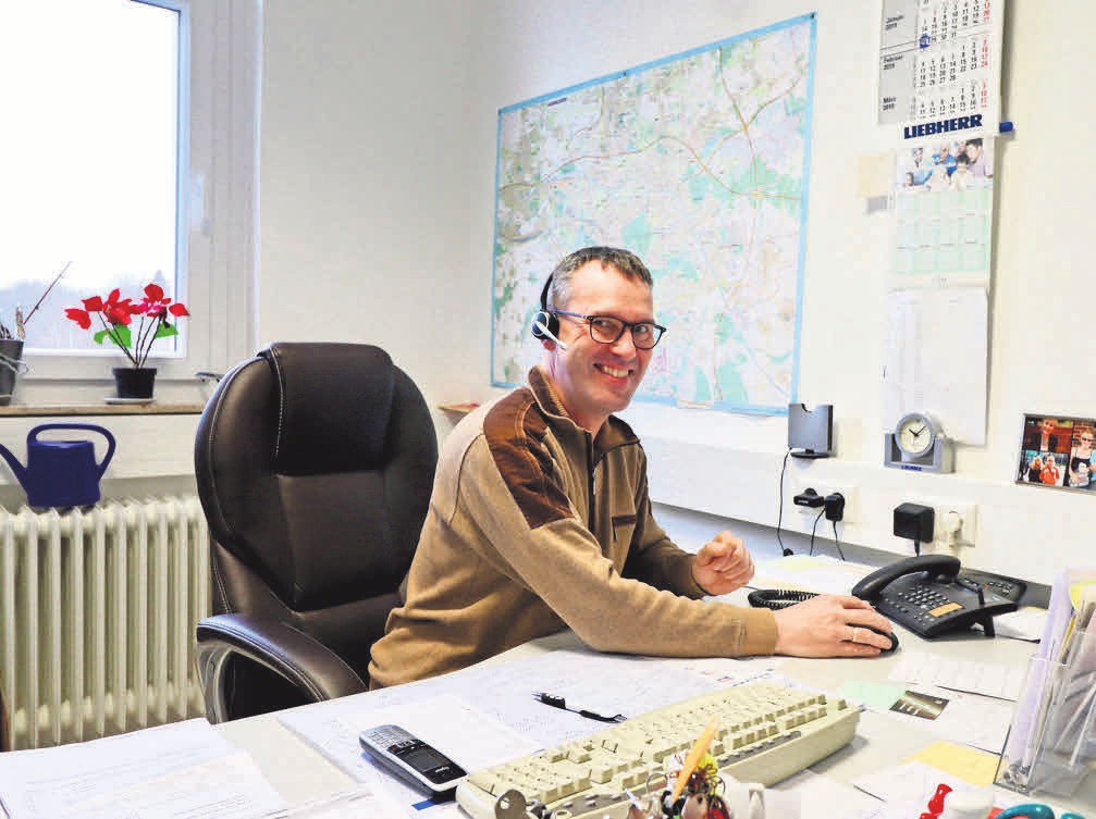 Mit persönlicher Ansprache und exzellentem Service sorgen Oliver Pohlmann und sein Team für zufriedene Kunden. Mit persönlicher Ansprache und exzellentem Service sorgen Oliver Pohlmann und sein Team für zufriedene Kunden.