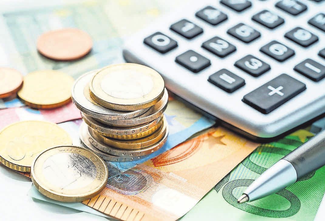 Viele Rentner freuen sich über eine Erhöhung ihrer Bezüge. Oft bleibt sie auch steuerfrei FOTO: STOCK ADOBE Viele Rentner freuen sich über eine Erhöhung ihrer Bezüge. Oft bleibt sie auch steuerfrei FOTO: STOCK ADOBE