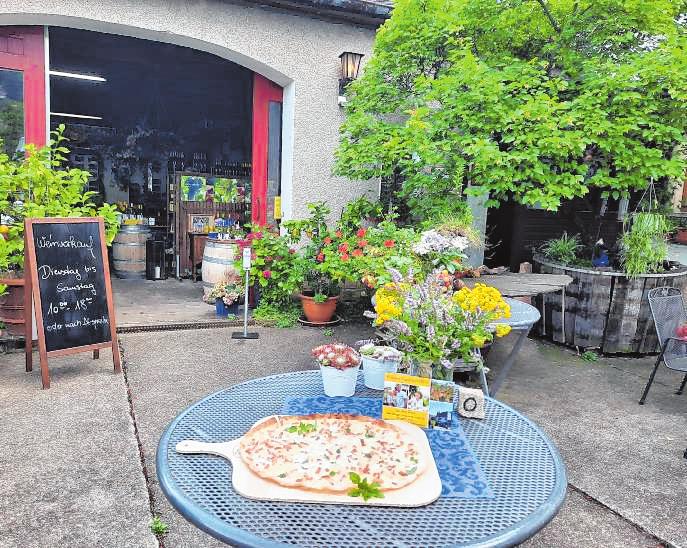 Weinkellerei Paul Nickel in NeustadtHambach Flammkuchen