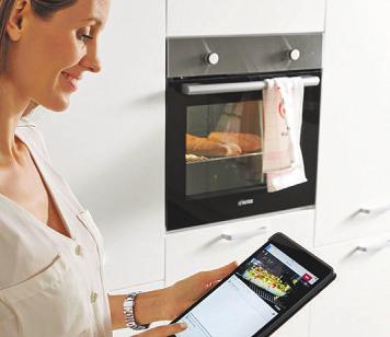 In Smart Homes können die Küchengeräte über Apps gesteuert werden.