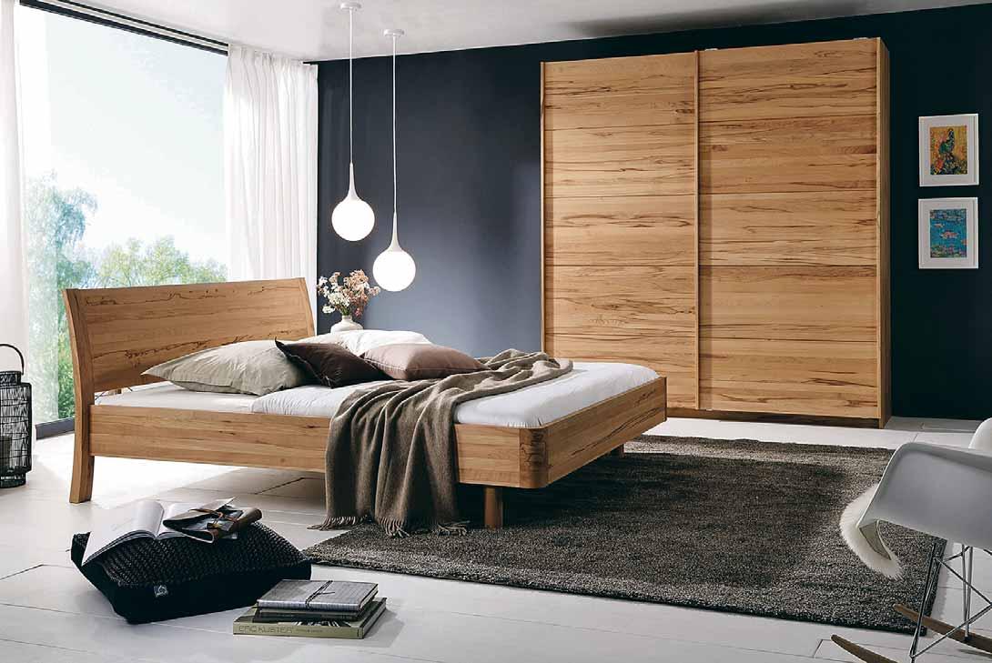 Besser schlafen ohne Kunststoff: Mit natürlichen Materialien und hochwertigen Hölzern lässt sich die Basis für eine erholsame Nachtruhe schaffen. Foto: djd/TopaTeam/Holzschmiede Besser schlafen ohne Kunststoff: Mit natürlichen Materialien und hochwertigen Hölzern lässt sich die Basis für eine erholsame Nachtruhe schaffen. Foto: djd/TopaTeam/Holzschmiede