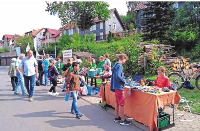 Flohmarkt. Fotos: Archiv Stadt Flohmarkt. Fotos: Archiv Stadt